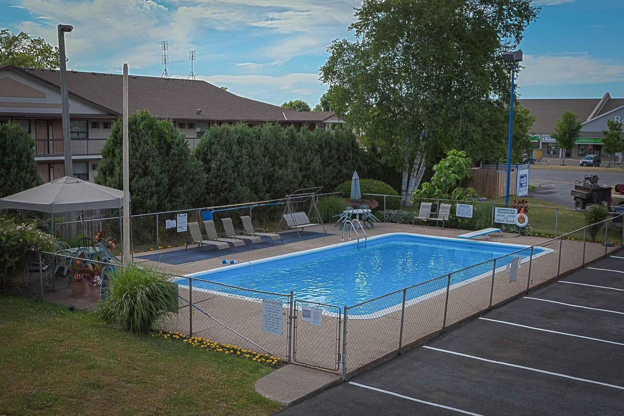 Villager Lodge Ниагара-Фолс Экстерьер фото